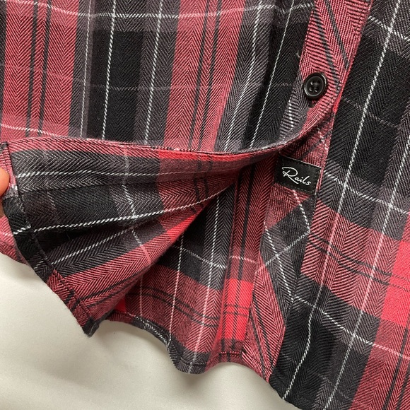 Rails Women’s Button Up Hunter Plaid Shirt Size M casual fall - Picture 5 of 8